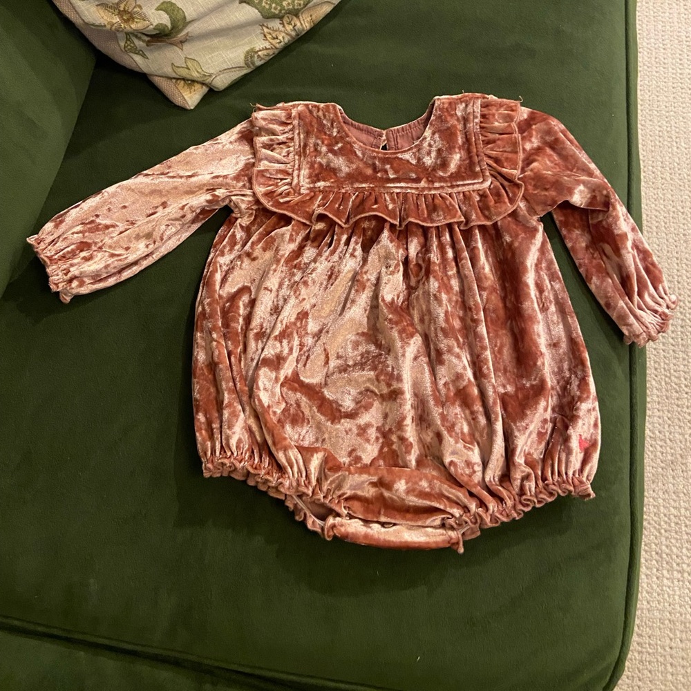 Pink Chicken New York velvet bubble